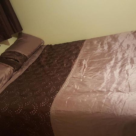 Splendid 4Bedrooms Shared Home مانشستر المظهر الخارجي الصورة