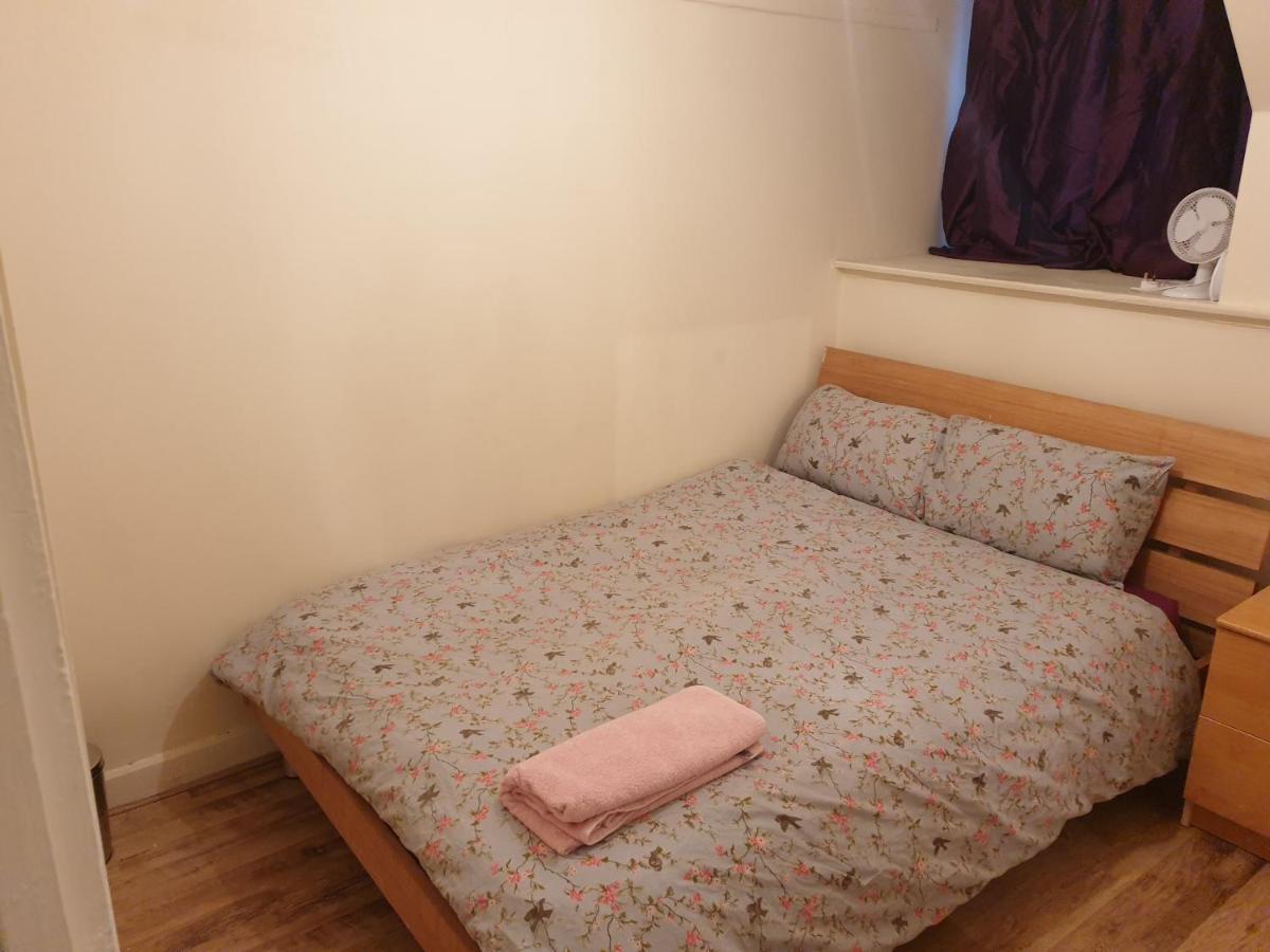 Splendid 4Bedrooms Shared Home مانشستر المظهر الخارجي الصورة