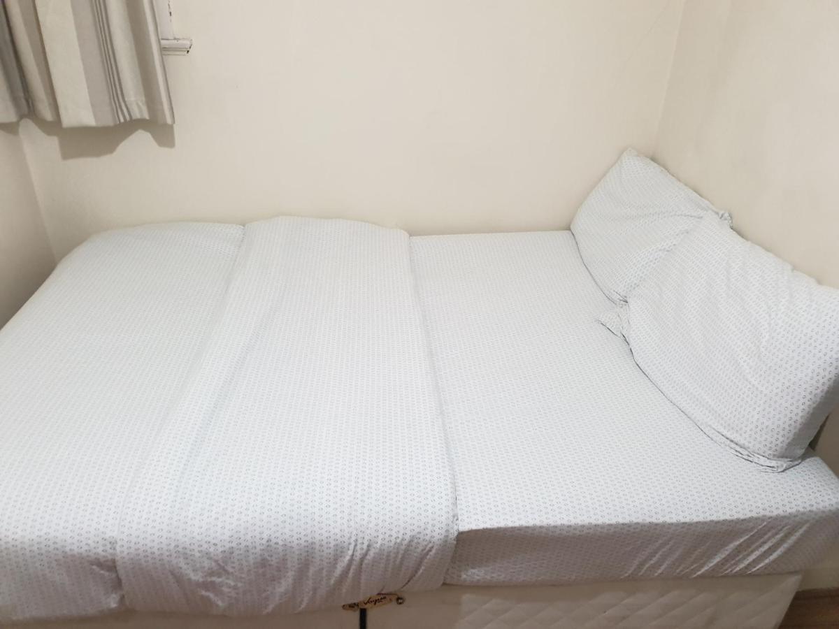 Splendid 4Bedrooms Shared Home مانشستر المظهر الخارجي الصورة