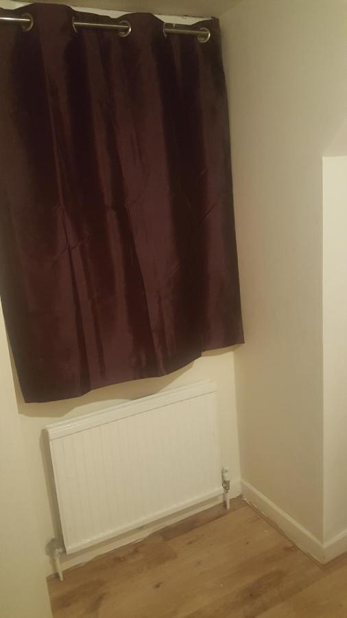 Splendid 4Bedrooms Shared Home مانشستر المظهر الخارجي الصورة